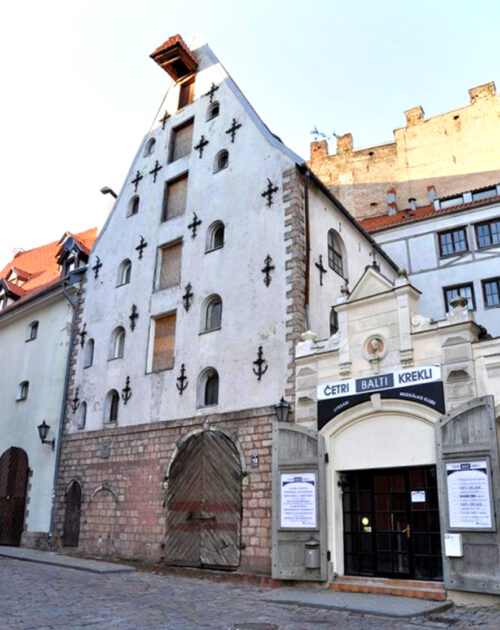 Atjaunos 89 kultūrvēsturiskā būvmanojuma namus Rīgā