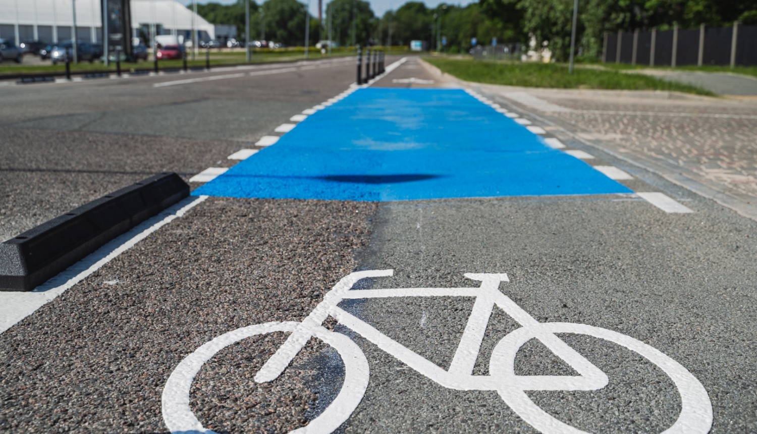 Sākta veloceļa “Imanta–Daugavgrīva” izbūve