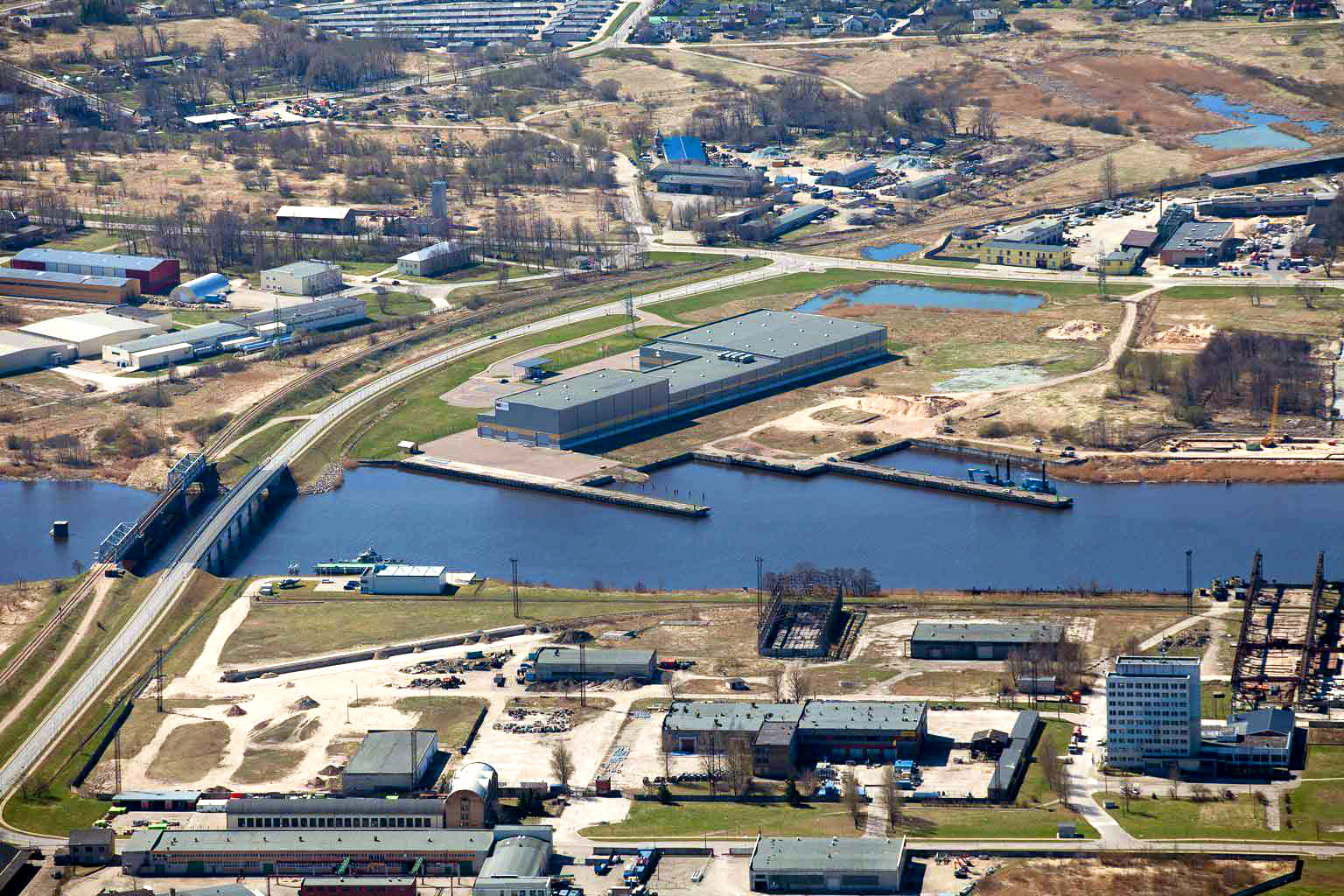 Ventspils brīvostas pārvalde turpina atjaunot ielu infrastruktūru