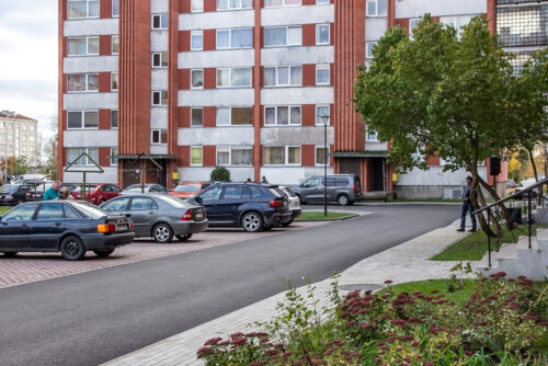 Noslēgušies iepirkumi pagalmu labiekārtošanai Ventspilī