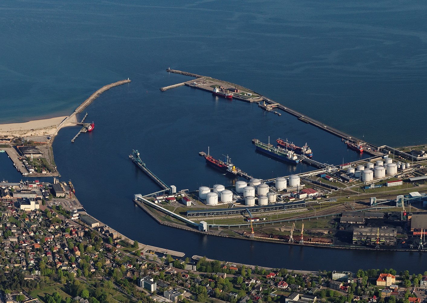 Noslēdzies apjomīgais Ventspils ostas hidrobūvju atjaunošanas projekts