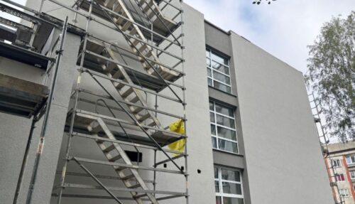 Rīgā uzlabo energoefektivitāti sociālajam centram un divām skolām