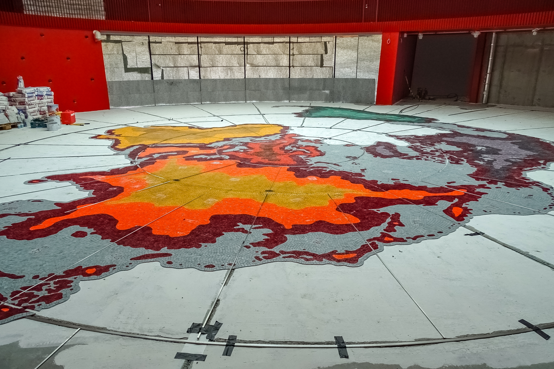 “VIZIUM” grīdas segumā veido pasaules karti no flīzēm