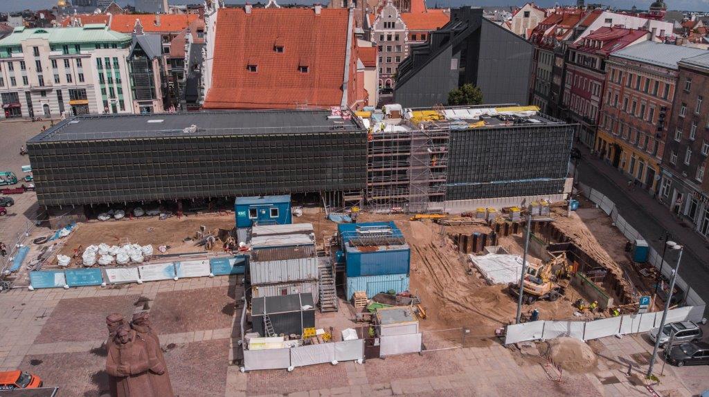 Noslēgumam tuvojas konstrukciju izbūves darbi Okupācijas muzejā