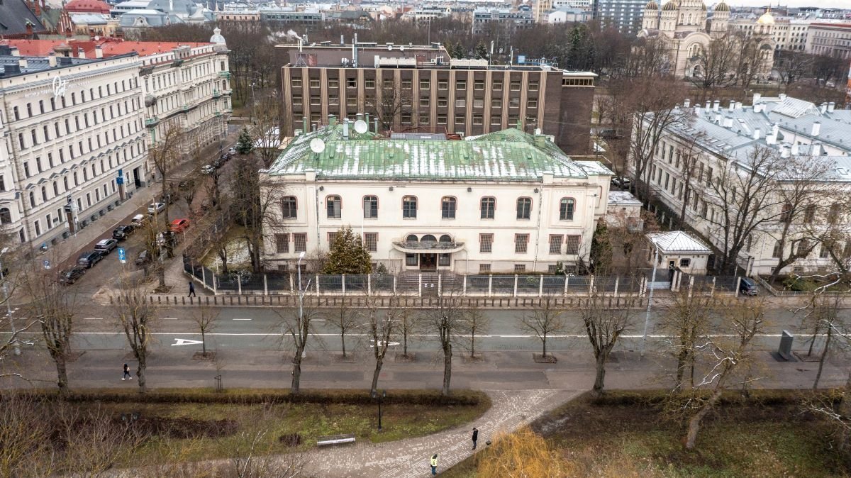 Veiksmīgi nosolīta bijusī ASV vēstniecības ēka Raiņa bulvārī