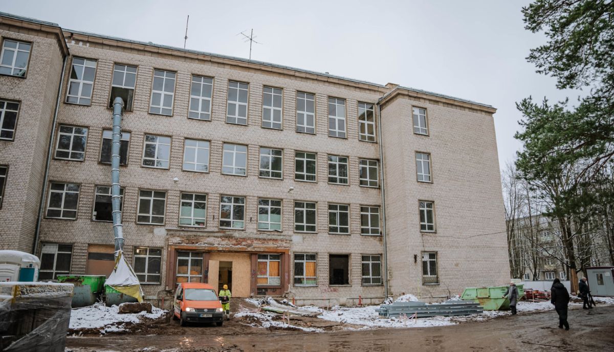 Skolas ēku pārbūvē par Rīgas pašvaldības policijas Vienotās vadības centru