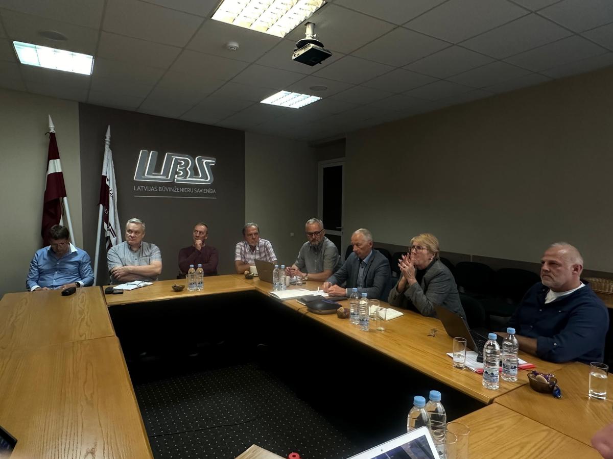 LBS valde diskutē par profesionālo izglītību un LBS sekciju darbu