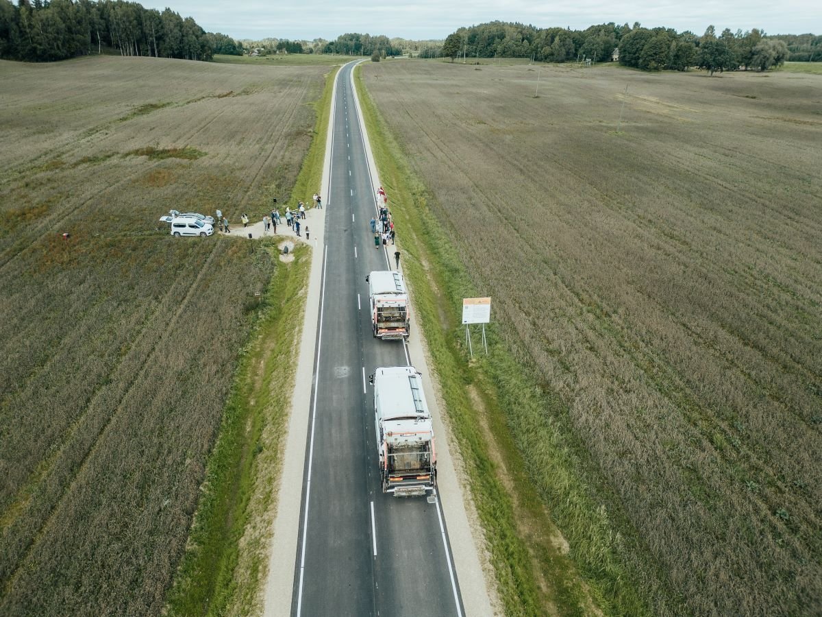 Atklāts autoceļa “Kūdums – Daibe – Pīpeņi” pārbūvētais posms Cēsu novadā