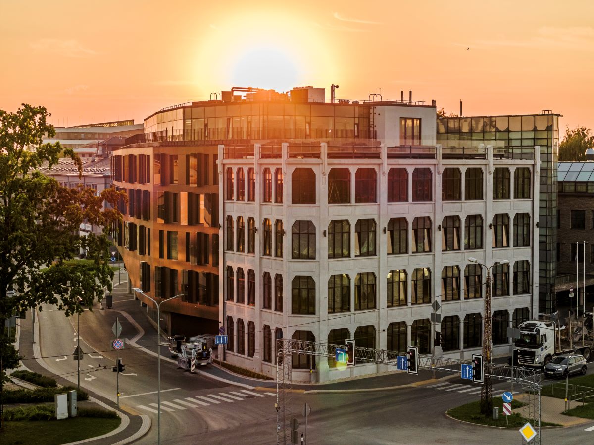 Ekspluatācijā nodota A klases biroju ēka “Zeiss Biroji”