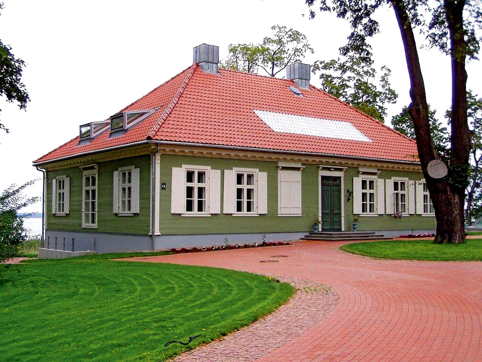 Muižiņa savā vietā