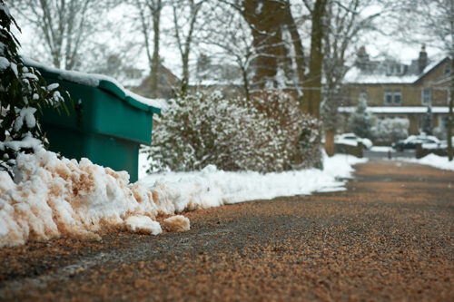 Apstiprina vadlīnijas sāls lietošanas mazināšanai Rīgā