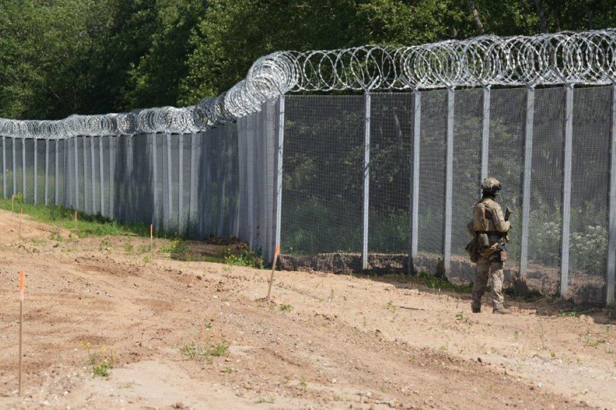 Pabeigta žoga izbūve uz Latvijas – Baltkrievijas robežas