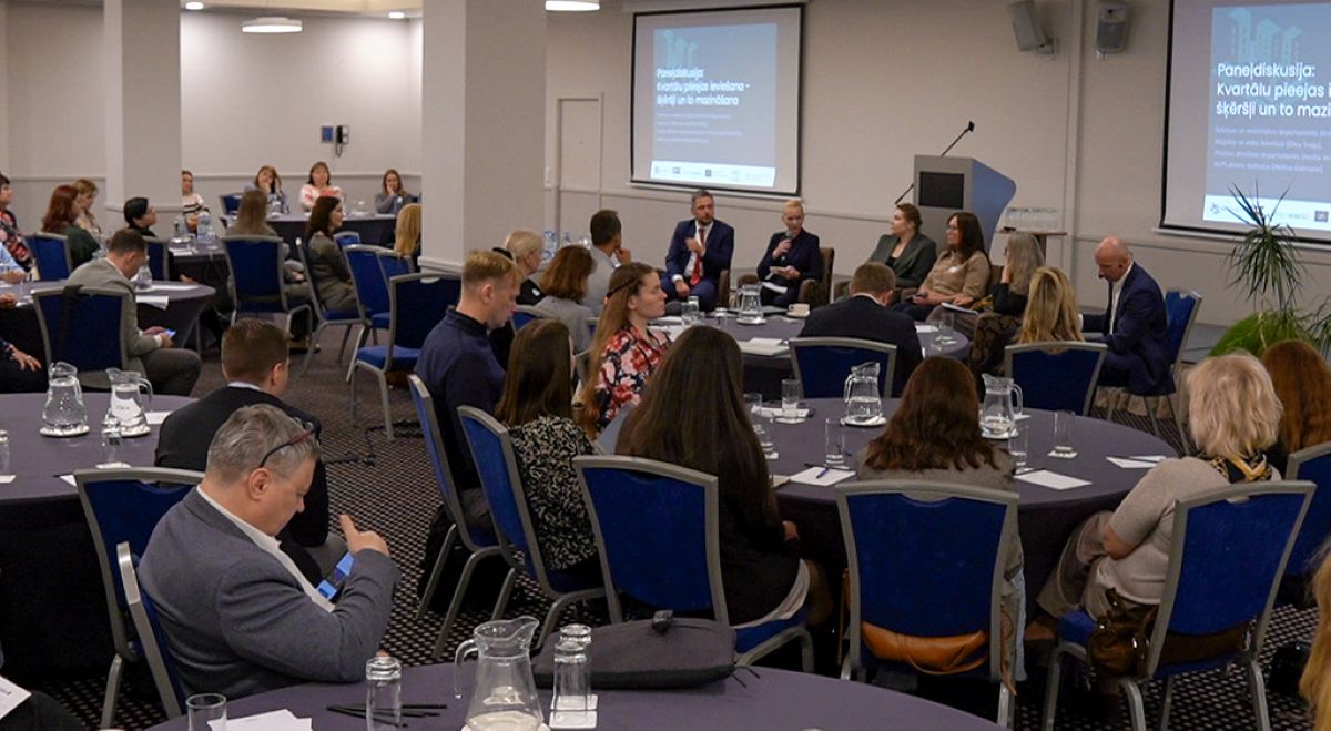 Konferencē spriež par kvartālu atjaunošanas iespējām pilsētvidē