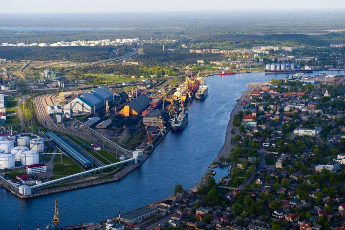 Izbūvēs kuģu elektrotīkla pieslēguma punktu Ventspils ostā