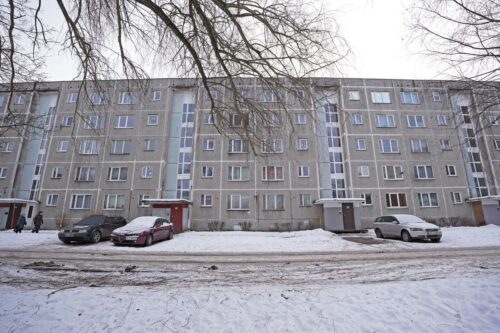 Sākta daudzdzīvokļu ēkas atjaunošana Rīgā, Stūres ielā 2a