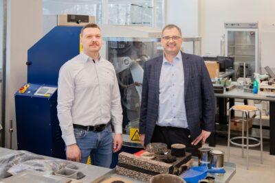 Rolands Īzaks un Viktors Haritonovs. Foto: Elīna Karaseva, RTU