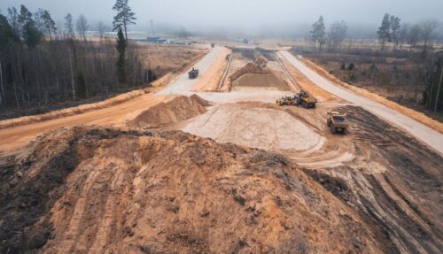 “Rail Baltica” pamattrases dienvidu posmā notiek pievedceļu izbūve