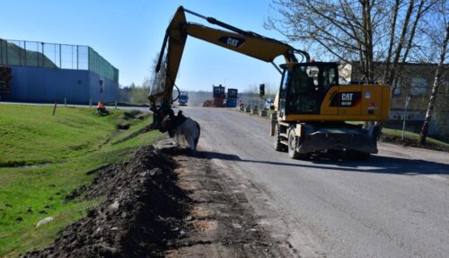 Jēkabpils novadā turpinās būvdarbi ceļu infrastruktūras objektos