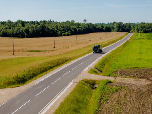 Pirmajā pusgadā zāle gar valsts autoceļiem nopļauta gandrīz 7000 ha platībā
