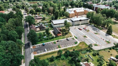 Valmierā noslēgusies Semināra ielas pārbūve un stāvlaukuma izbūve